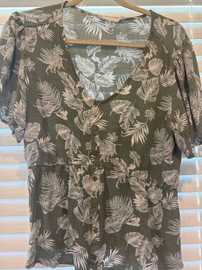 Women's Olive Green Tropical Button-Front Top